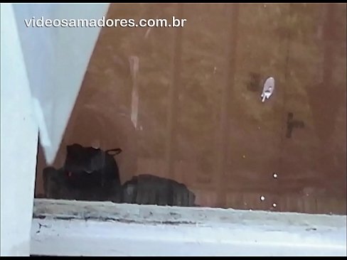 ❤️ Korneca viro rigardante sian amatinon kun alia ulo, registrante fikan filmeton sen ĝeni la paron ❌ Seksofilmeto ĉe ni ❌
